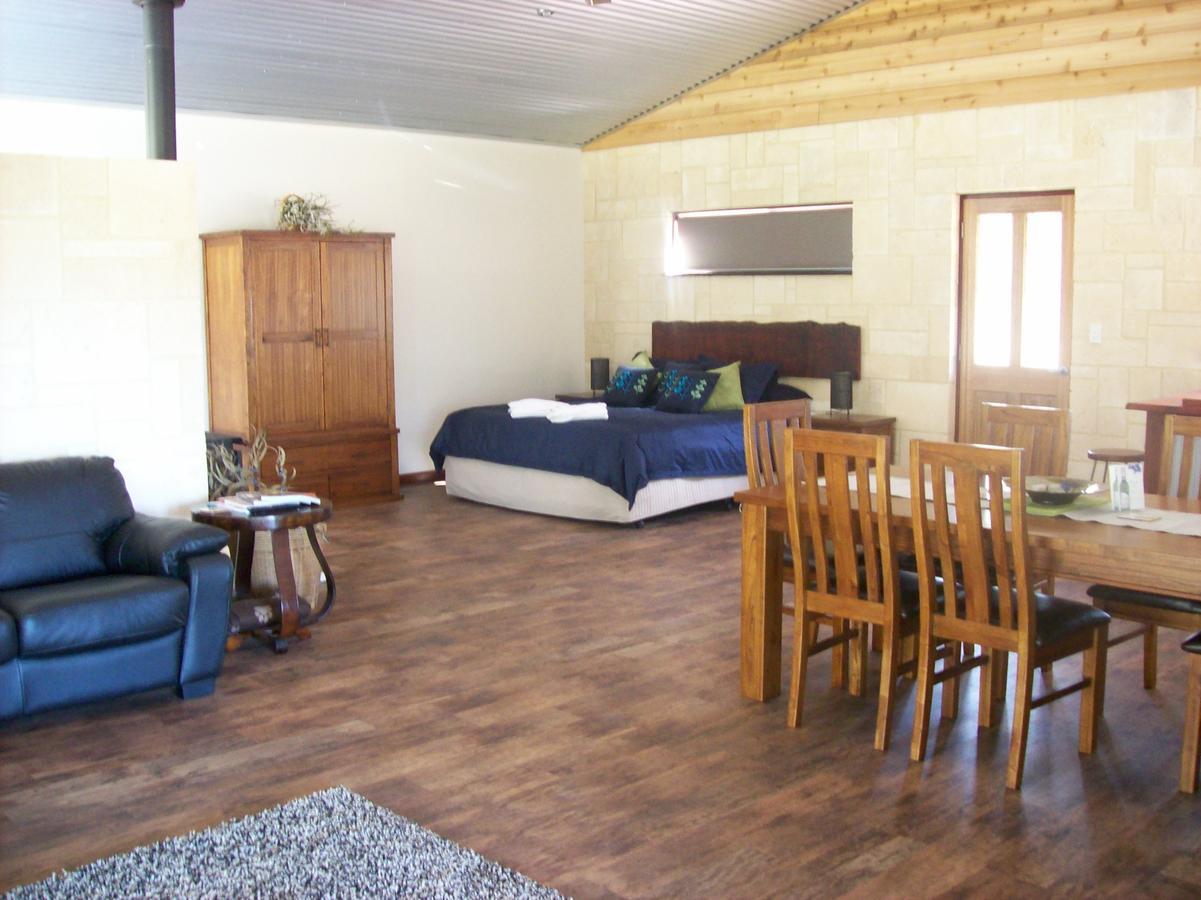 Silversprings Spa Retreat Pet Friendly Cottages And Glampings Metricup Exterior foto