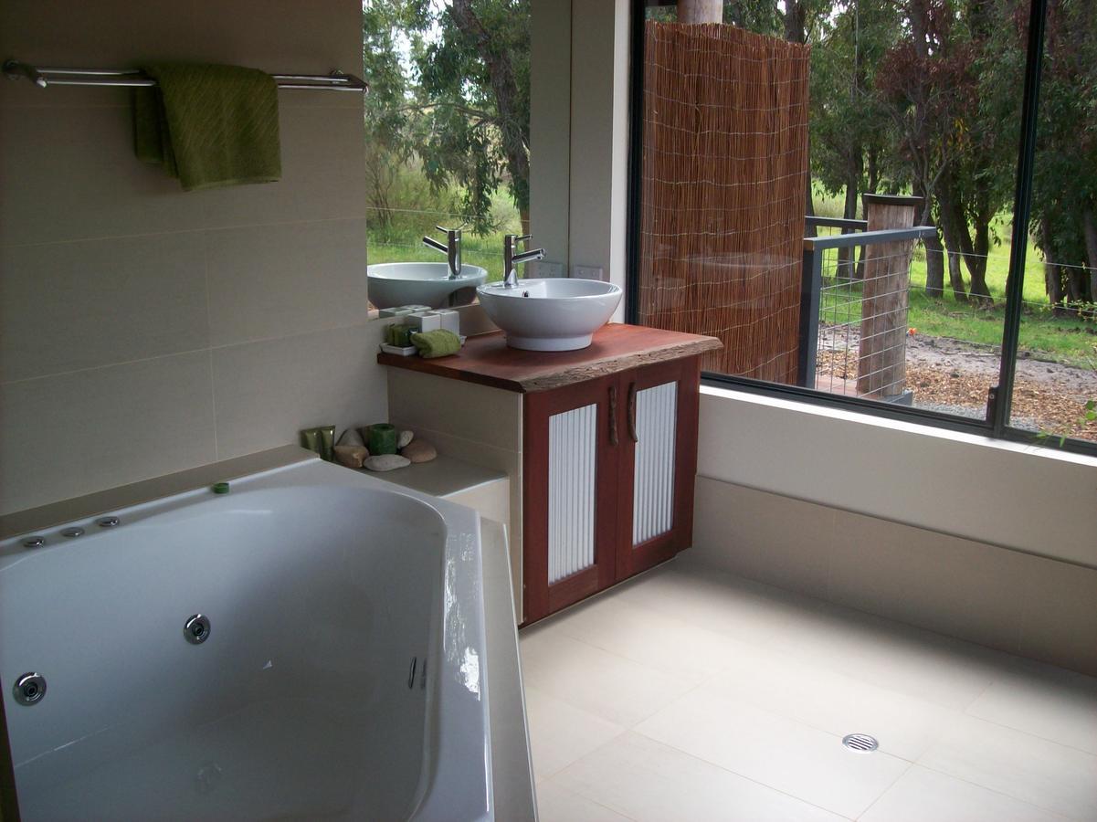 Silversprings Spa Retreat Pet Friendly Cottages And Glampings Metricup Exterior foto